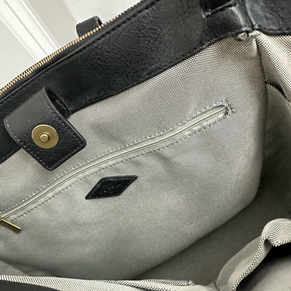 Fossil Work Bag. Genuine leather! - Picture 3 of 3